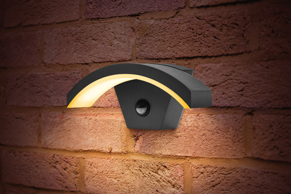 OUTDOOR DECORATIVE WALL LIGHT CURVE PIR IP54 360LM 8W 3000K DOWN LIGHT DARK GREY INTEGRAL