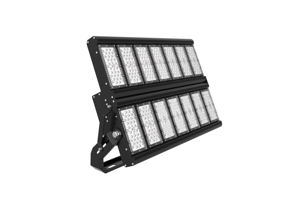 PRECISION PRO FLOODLIGHT IP65 122500LM 800W 4000K 30 BEAM 150LM/W INTEGRAL