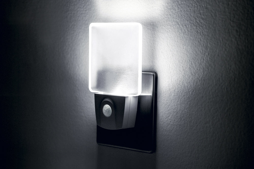 MOTION SENSOR NIGHT LIGHT EU PLUG WHITE INTEGRAL