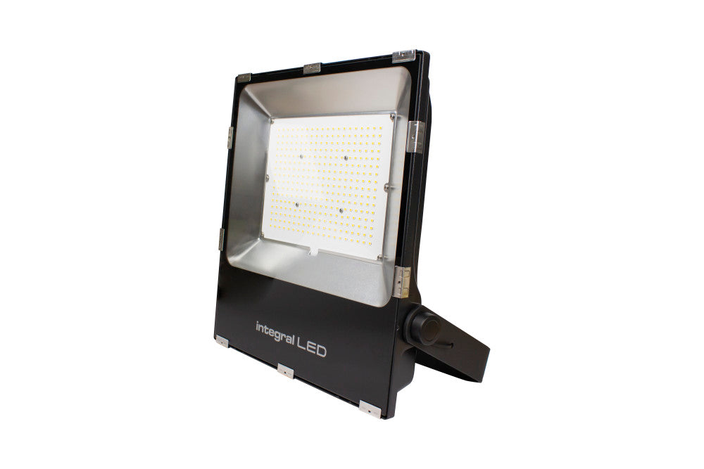 200W PRECISION PLUS AREA FLOODLIGHT 26000LM 4000K NON DIM IP66 IK08 5 YR WARRANTY