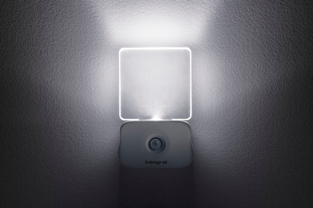 MOTION SENSOR NIGHT LIGHT BATTERY POWERED WHITE INTEGRAL