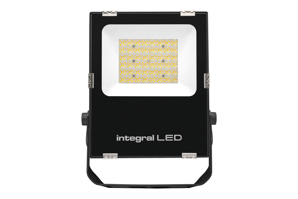 100W PRECISION PLUS 60° FLOODLIGHT 14000LM 4000K NON DIM IP66 IK08 5 YR WARRANTY