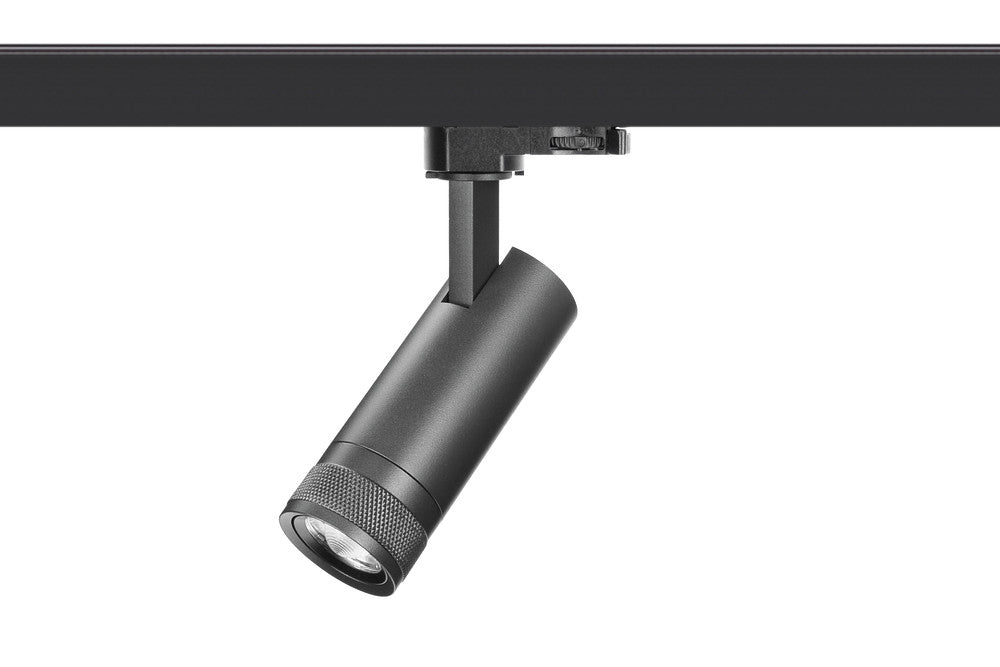 FOCUSPRO 8W BLACK LED SPOT LIGHT NON-DIMMABLE ZOOMABLE BEAM ANGLE 18-50 DEG TRACK MOUNTED 3 CIRCUIT 4000K 131MM CRI90 500LM 93LM/W 220-240V