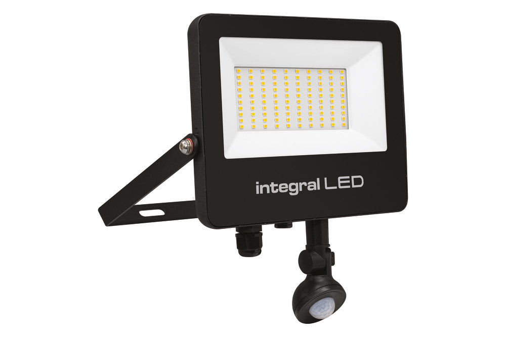 SUPER SLIM 2 FLOODLIGHT IP67 7000LM 70W TUYA 3000/4000/6500K PIR 120° NON-DIMM 100LM/W BLACK INTEGRAL